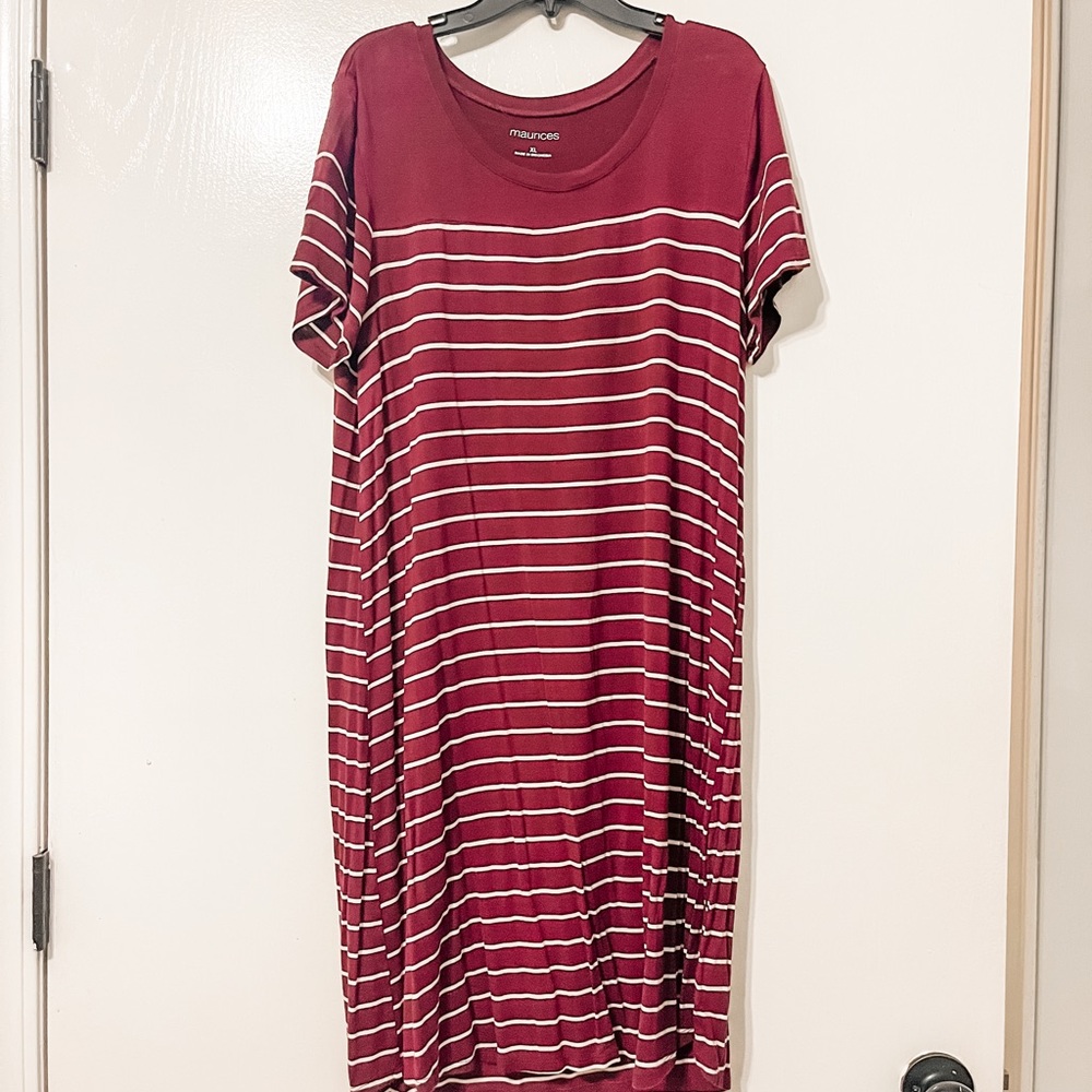 Maurice’s T-shirt maroon dress